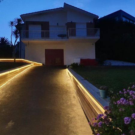 Villa Vistas Al Mar, Urbanizacion Privada Con Piscina De Agua Salada アホ エクステリア 写真